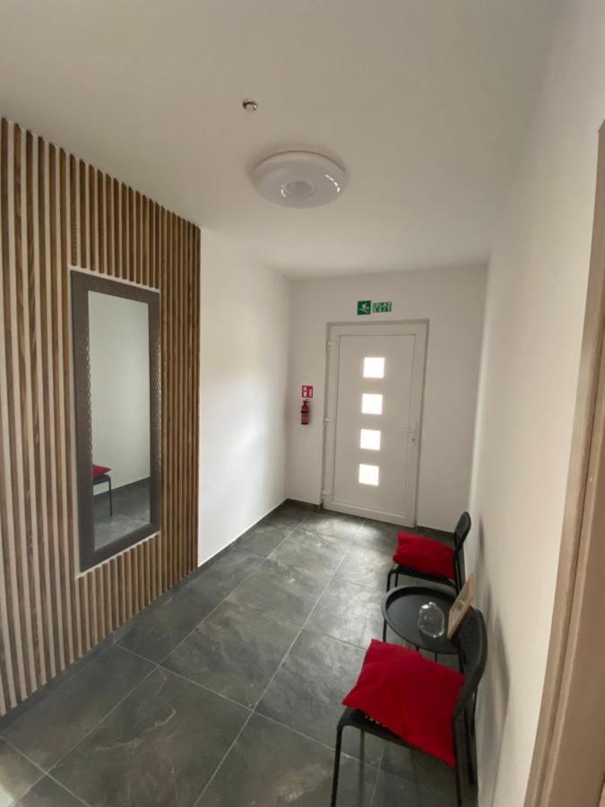 Apartments Ena Kastela Exterior photo